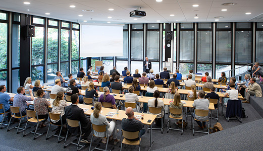 Podiumsdiskussion vor Publikum